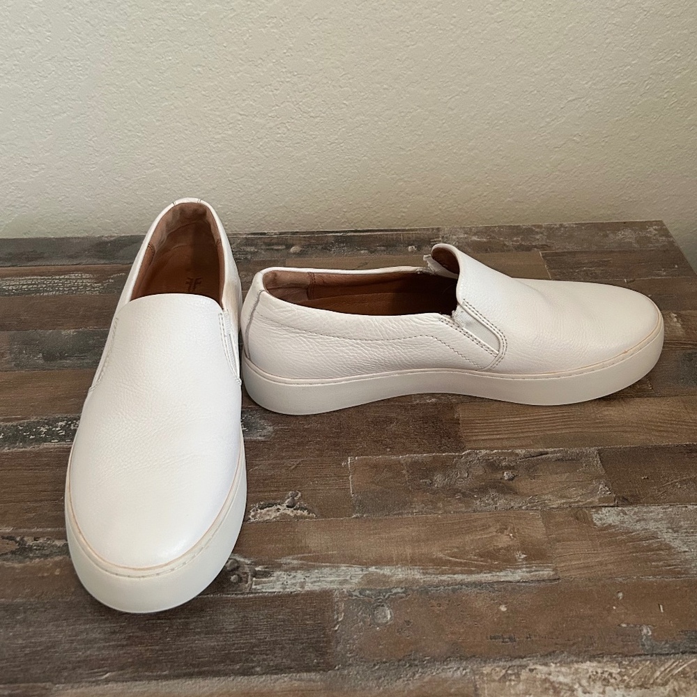 Frye Women’s “Lena” Leather Slip On Shoes! Size 8.5!!! - Picture 4 of 16